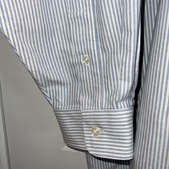 LL Bean Men’s Blue Pinstriped Dress Shirt - Picture 6 of 6